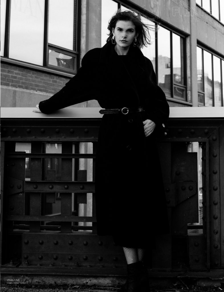 edito Fienfh magazine fashion photography in black and white